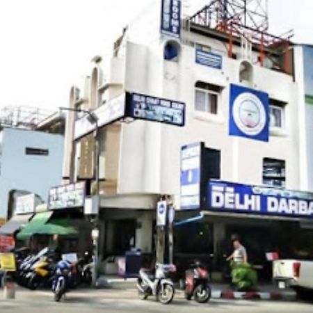 Отель Hari Om Delhi Darbar Паттайя Экстерьер фото